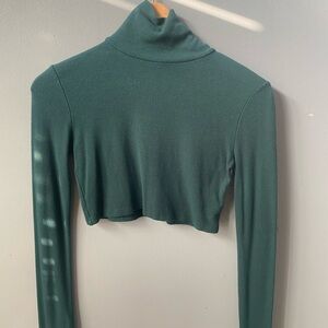 Turtleneck Crop Top💚